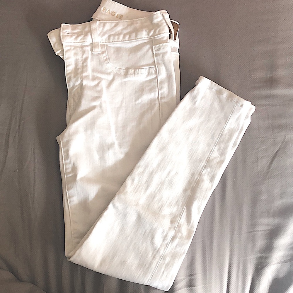 American Eagle White Jeans NWOT